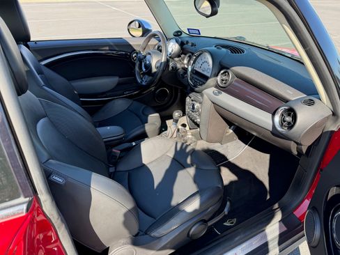 Used 2011 MINI Cooper S image 10