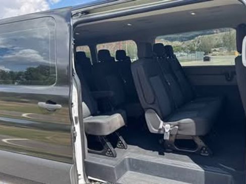 Used 2023 Ford Transit 350 XLT image 9