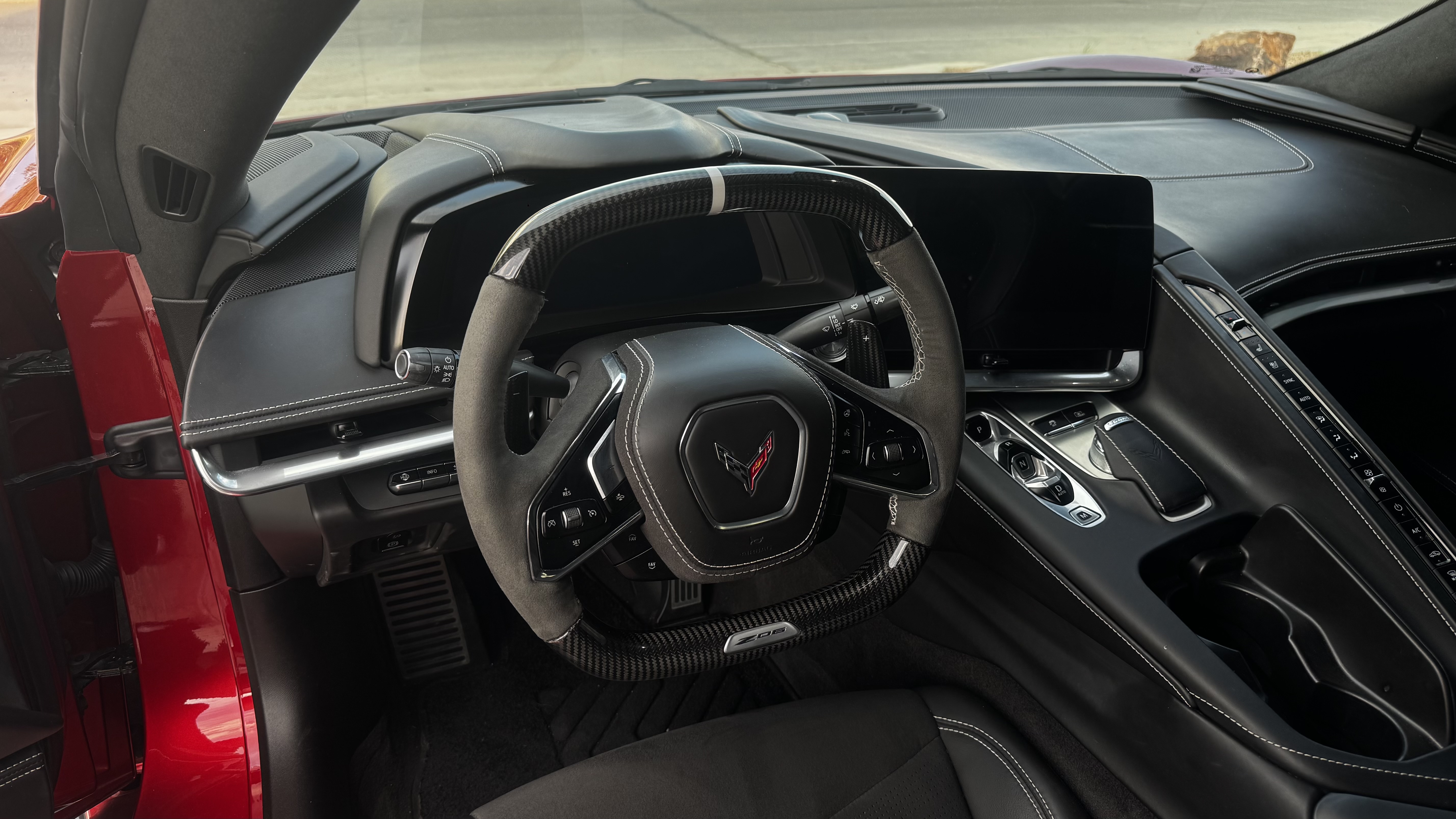 Used 2024 Chevrolet Corvette Z06 RWD image 8