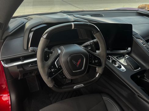 Used 2024 Chevrolet Corvette Z06 RWD image 18