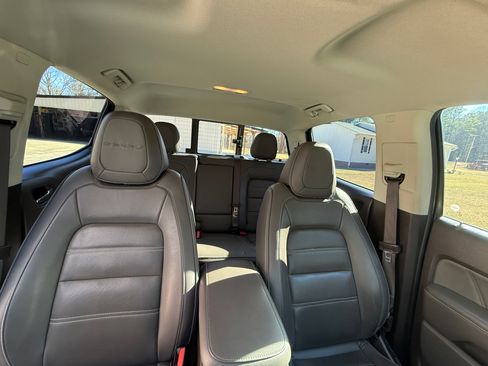 Used 2021 GMC Canyon Denali image 14