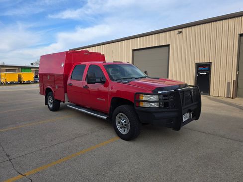Used 2013 Chevrolet Silverado 3500 W/T AWD/4WD image 24