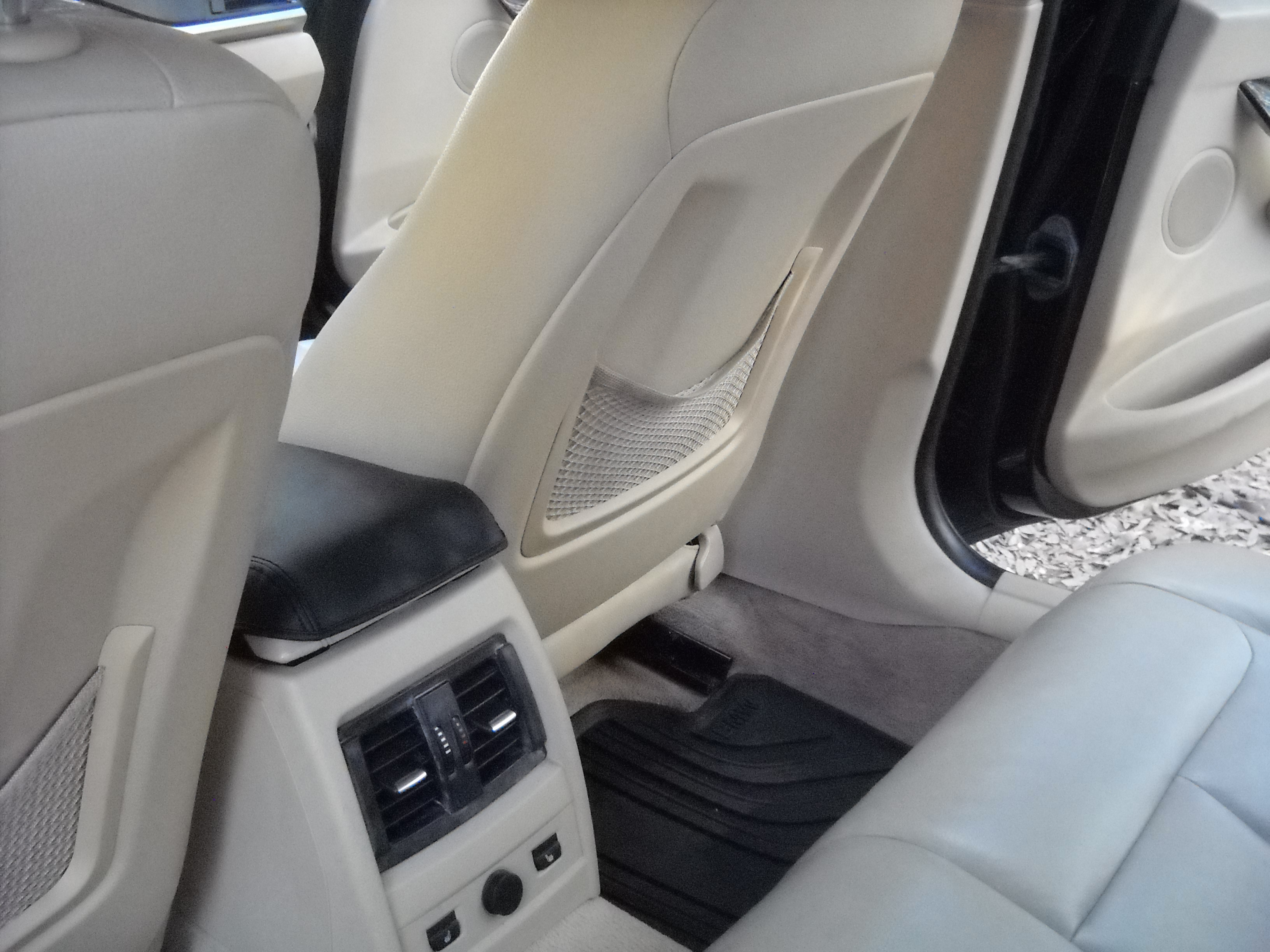 Used 2013 BMW 328i xDrive Sedan AWD/4WD image 17
