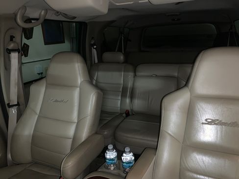 Used 2005 Ford Excursion Limited image 9
