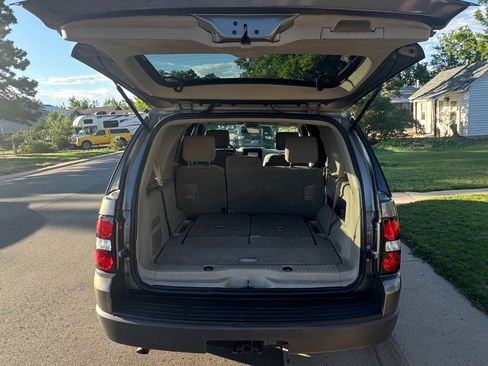 Used 2006 Ford Explorer XLT AWD/4WD image 19