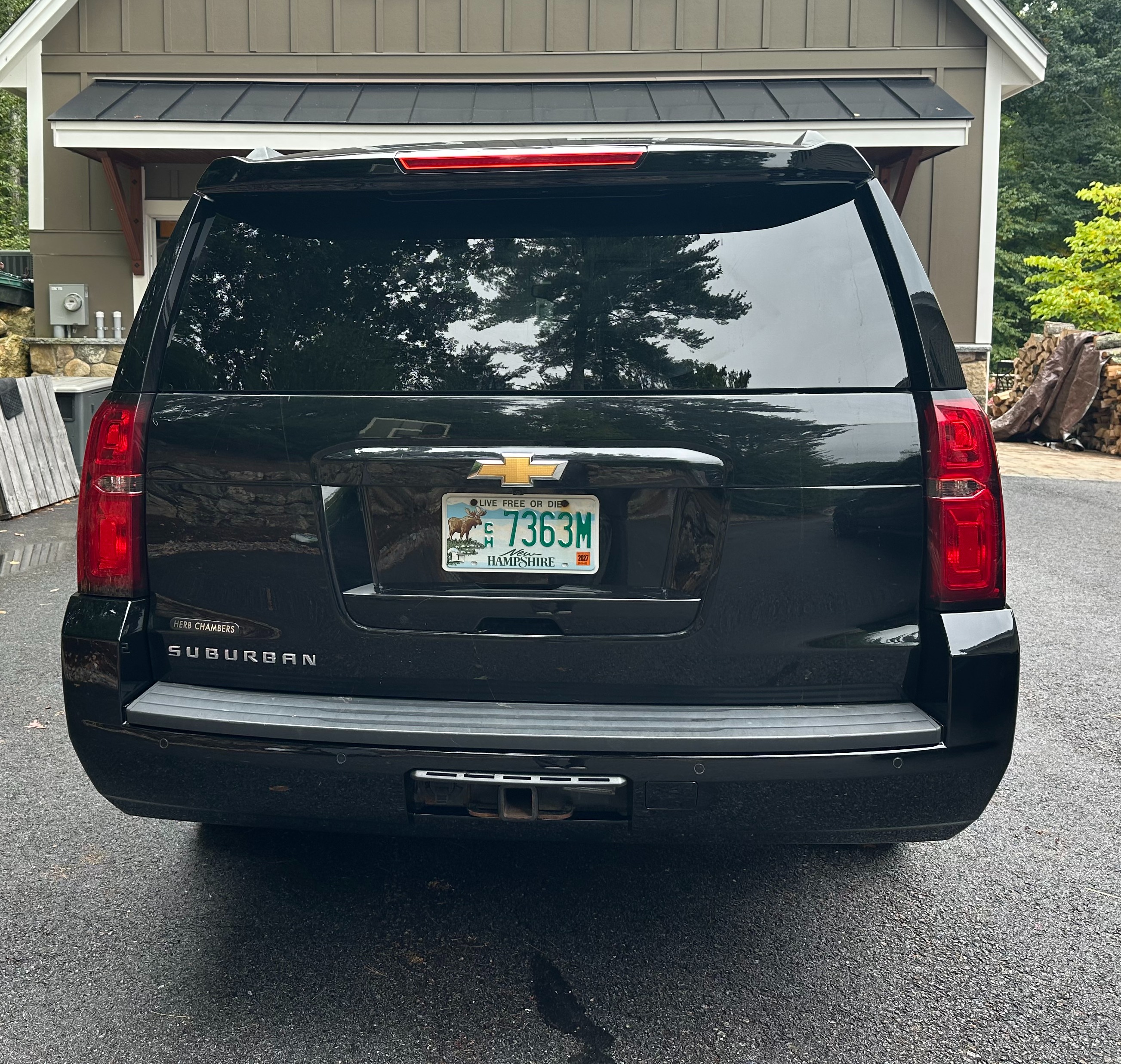 Used 2019 Chevrolet Suburban LT AWD/4WD image 6