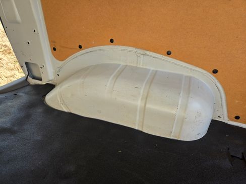 Used 2021 Nissan NV 2500 SV image 25