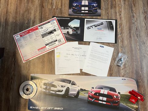 Used 2018 Ford Mustang Shelby GT350 w/ Convenience Package image 12