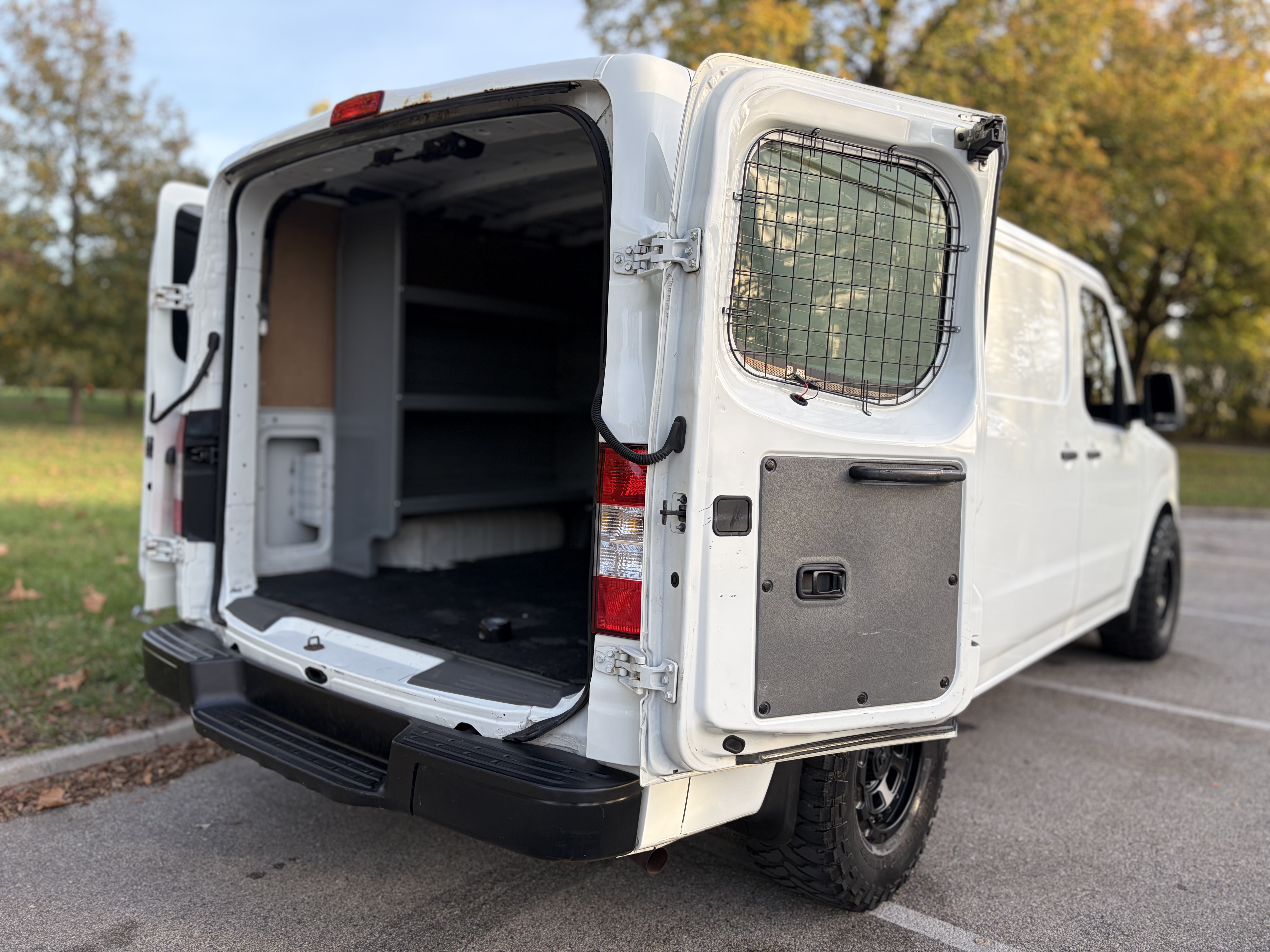 Used 2018 Nissan NV 1500 S w/ Rear Door Glass Package RWD image 8