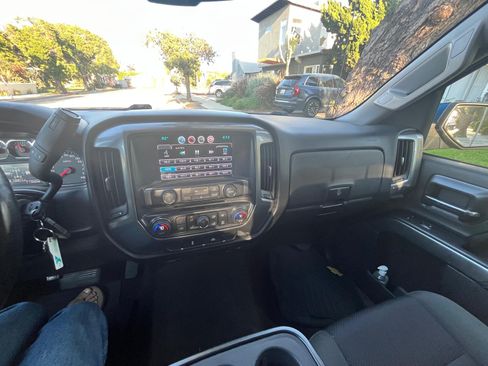 Used 2015 Chevrolet Silverado 1500 LT w/ LT Convenience Package image 6