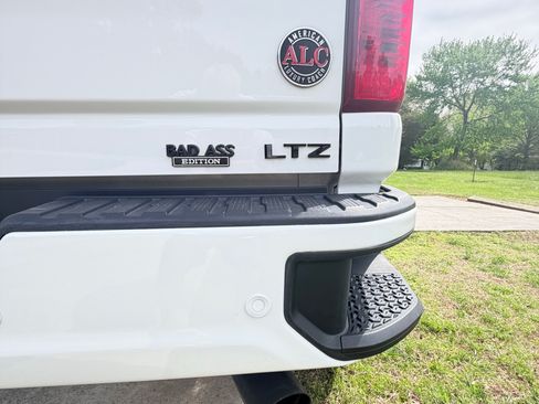 Used 2020 Chevrolet Silverado 2500 LT w/ All Star Edition image 19