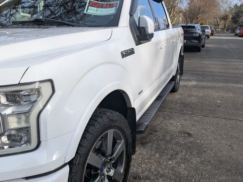 Used 2017 Ford F150 Lariat w/ Equipment Group 502A Luxury image 11