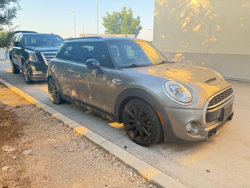 Used 2017 MINI Cooper S FWD image 5