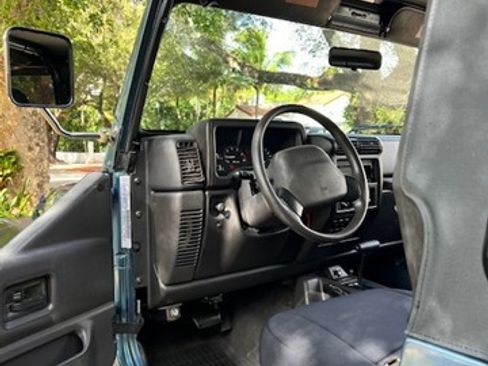 Used 1999 Jeep Wrangler Sport image 15