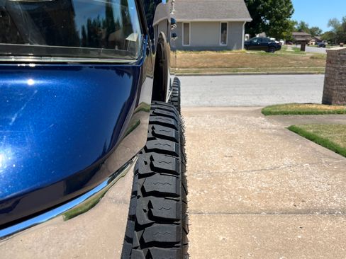 Used 2017 RAM 1500 Classic SLT w/ Luxury Group AWD/4WD image 8