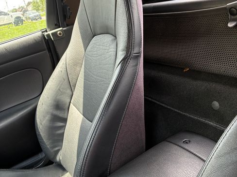Used 2003 MAZDA MX-5 Miata LS RWD image 12