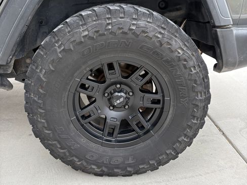 Used 2019 Jeep Wrangler Unlimited Sport image 20