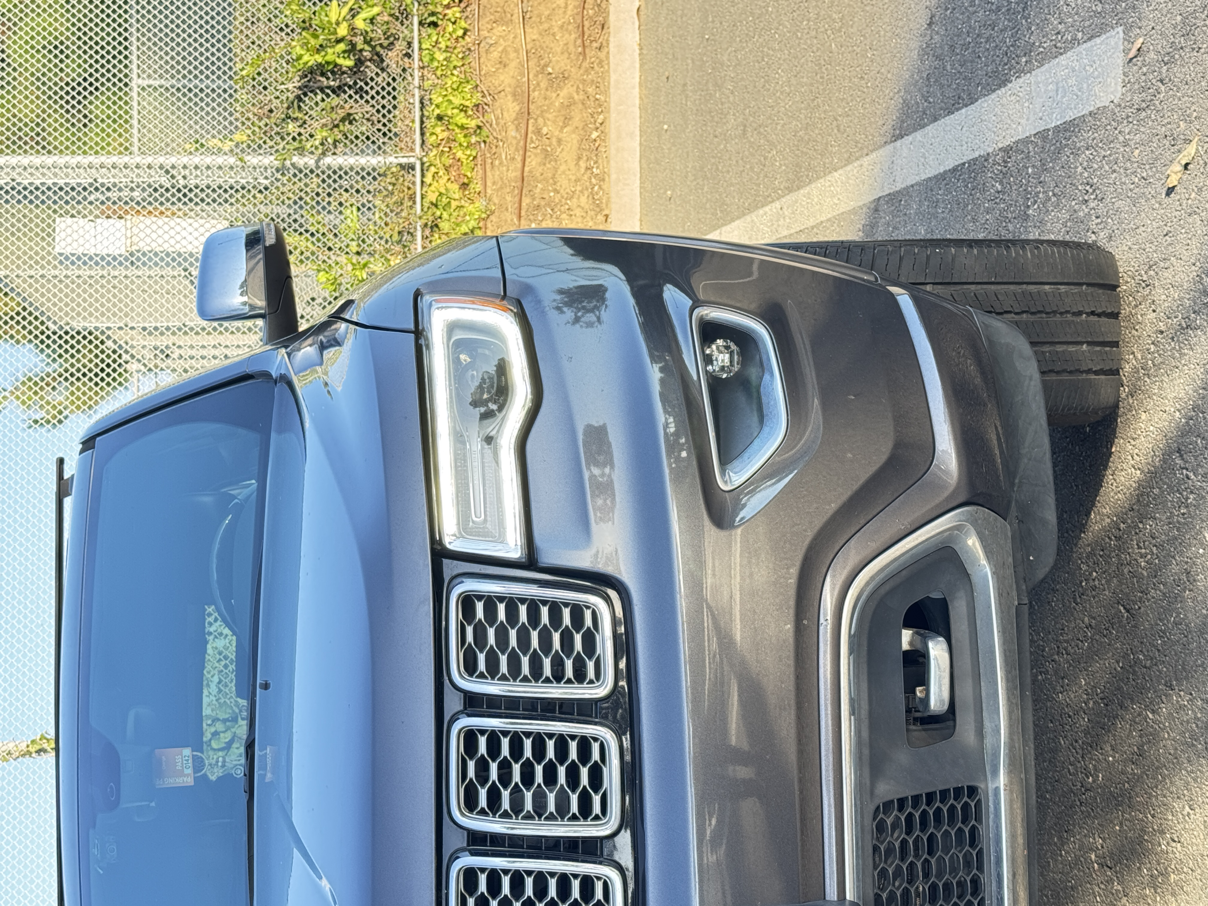 Used 2017 Jeep Grand Cherokee Overland AWD/4WD image 9