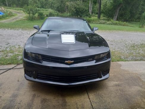 Used 2015 Chevrolet Camaro SS RWD image 2