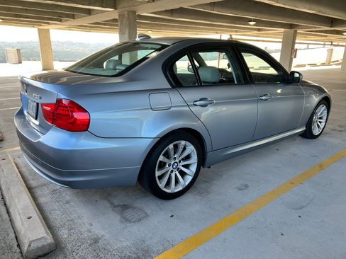 Used 2011 BMW 328i xDrive Sedan image 9