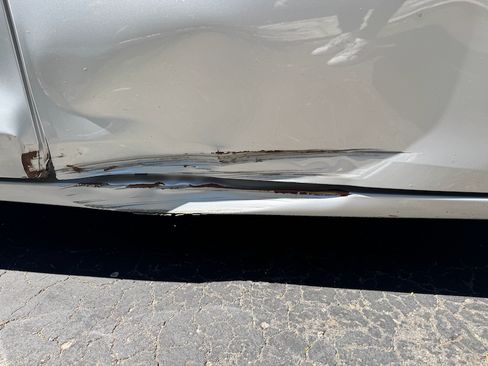 Used 2016 Toyota Corolla LE image 8