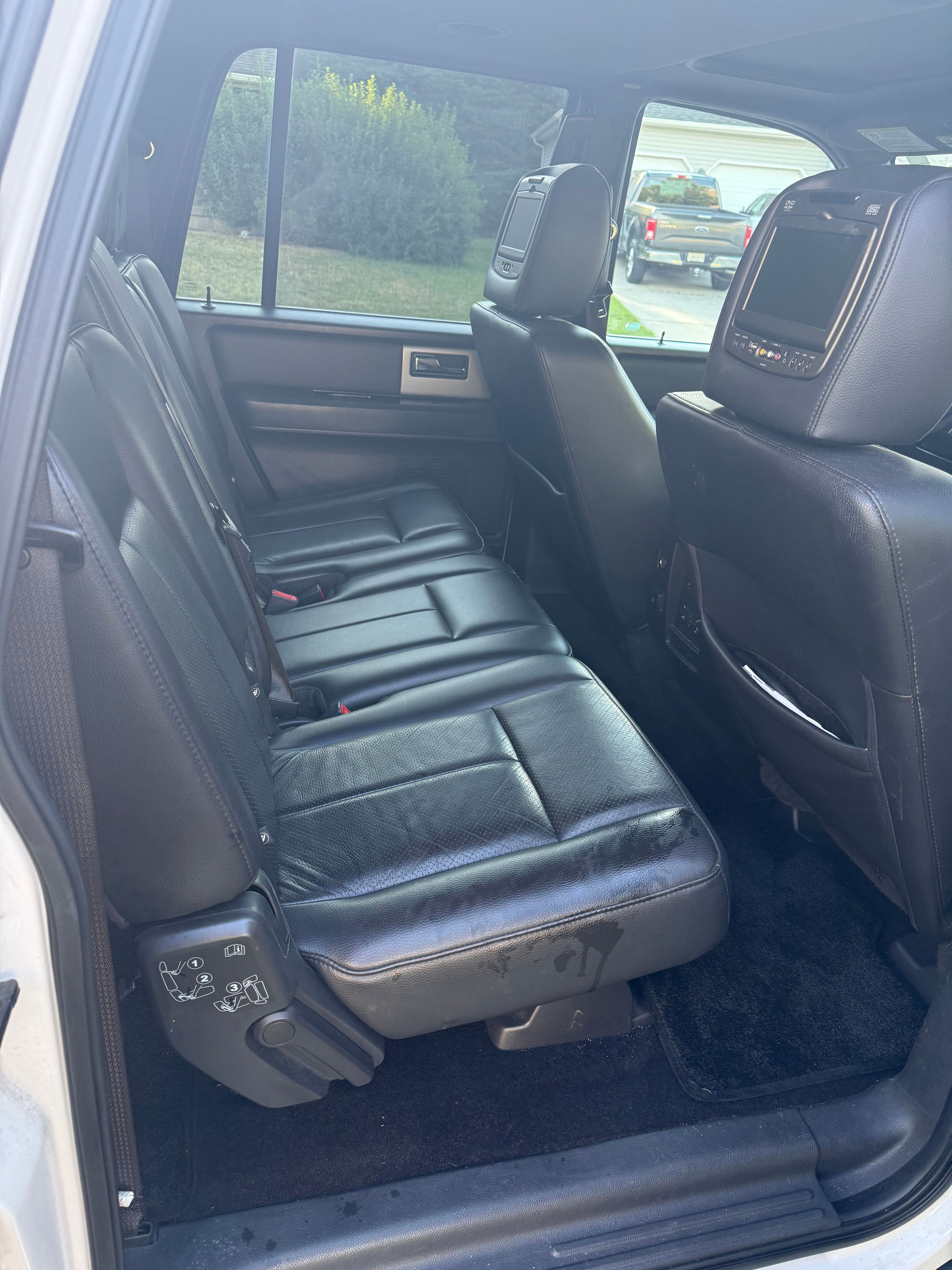 Used 2014 Ford Expedition EL Limited w/ Equipment Group 301A AWD/4WD image 12