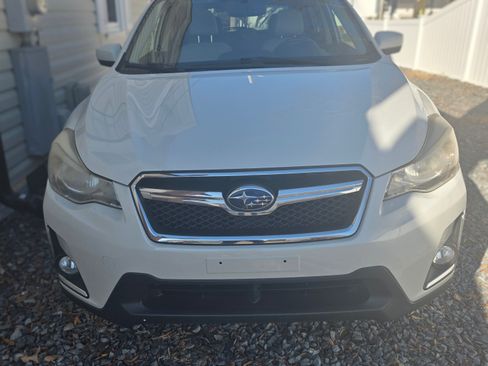 Used 2016 Subaru Crosstrek 2.0i Premium w/ Moonroof Package image 4