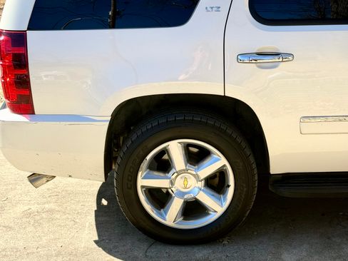 Used 2013 Chevrolet Tahoe LTZ image 9