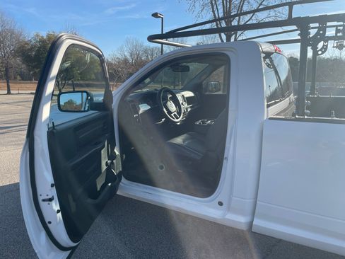 Used 2019 RAM 1500 Tradesman image 11