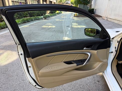 Used 2008 Honda Accord EX-L image 11