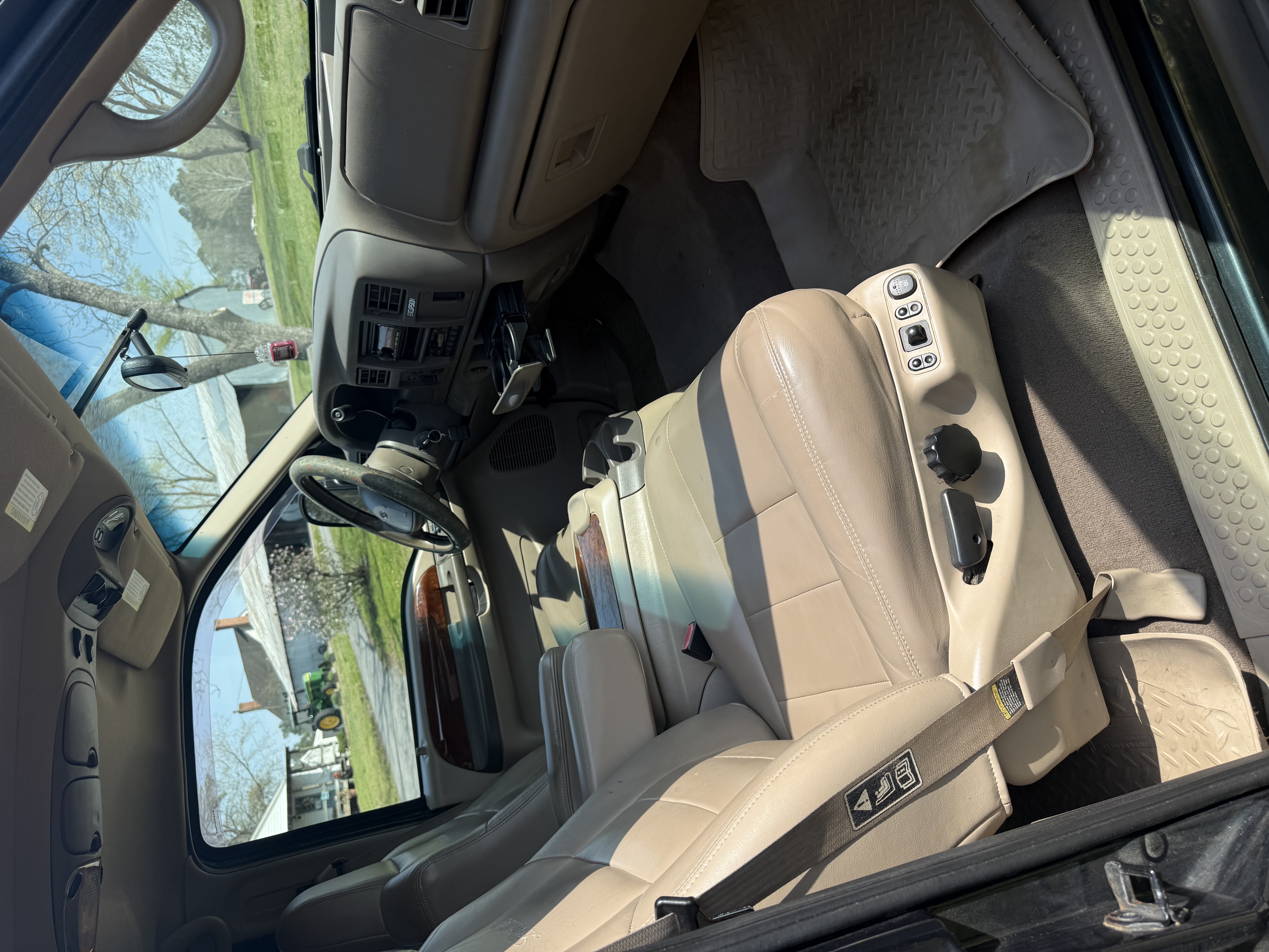Used 2002 Ford Excursion Limited AWD/4WD image 8