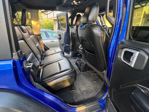 Used 2019 Jeep Wrangler Unlimited Sport S AWD/4WD image 14