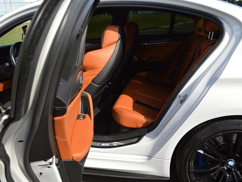 Used 2018 BMW M5 w/ Executive Package image 14