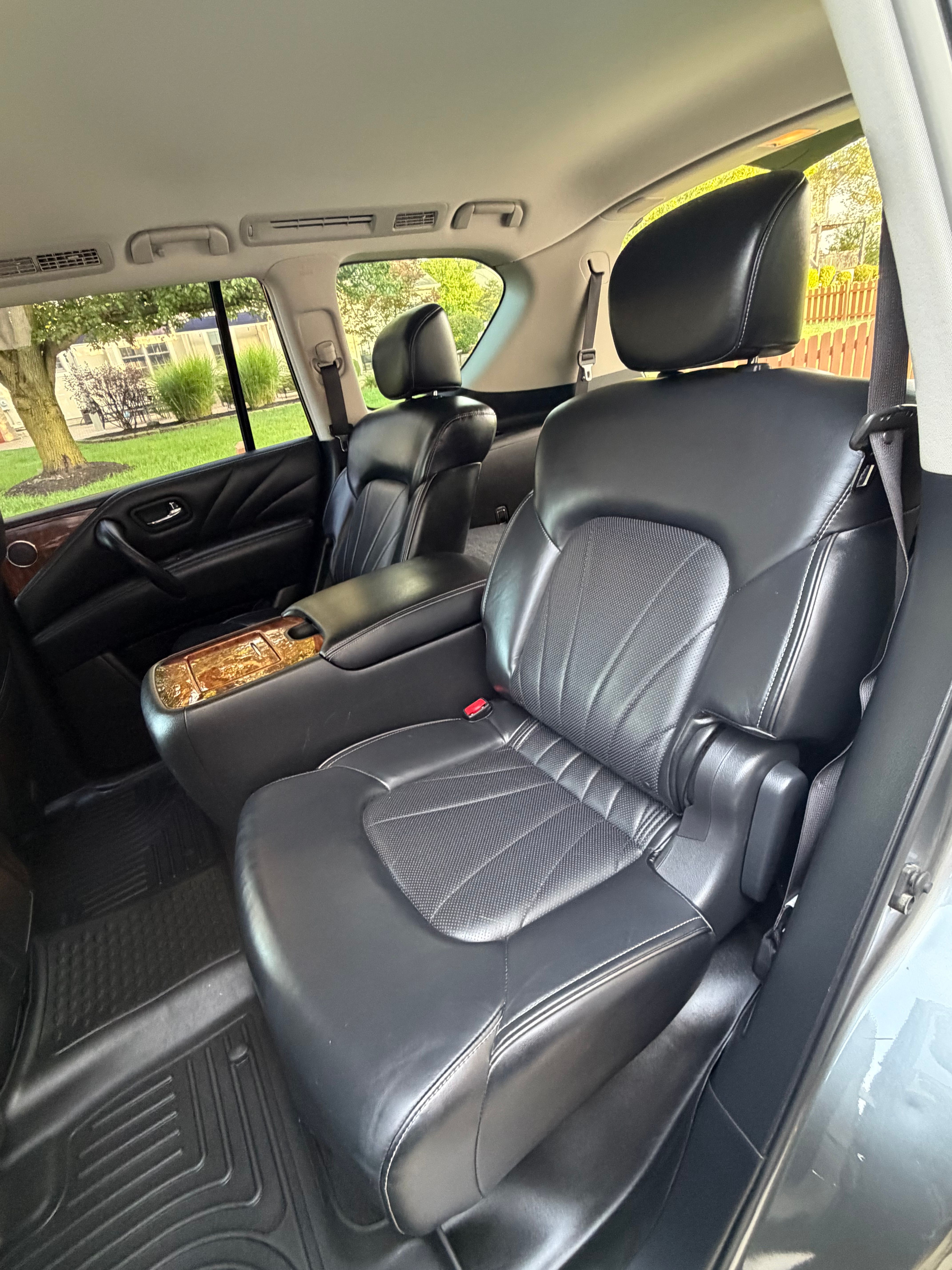 Used 2017 INFINITI QX80 4WD w/ Deluxe Technology Package image 22