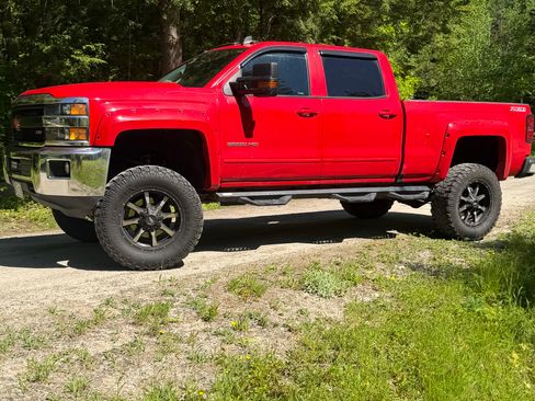Used 2016 Chevrolet Silverado 2500 LT w/ All Star Edition AWD/4WD image 4