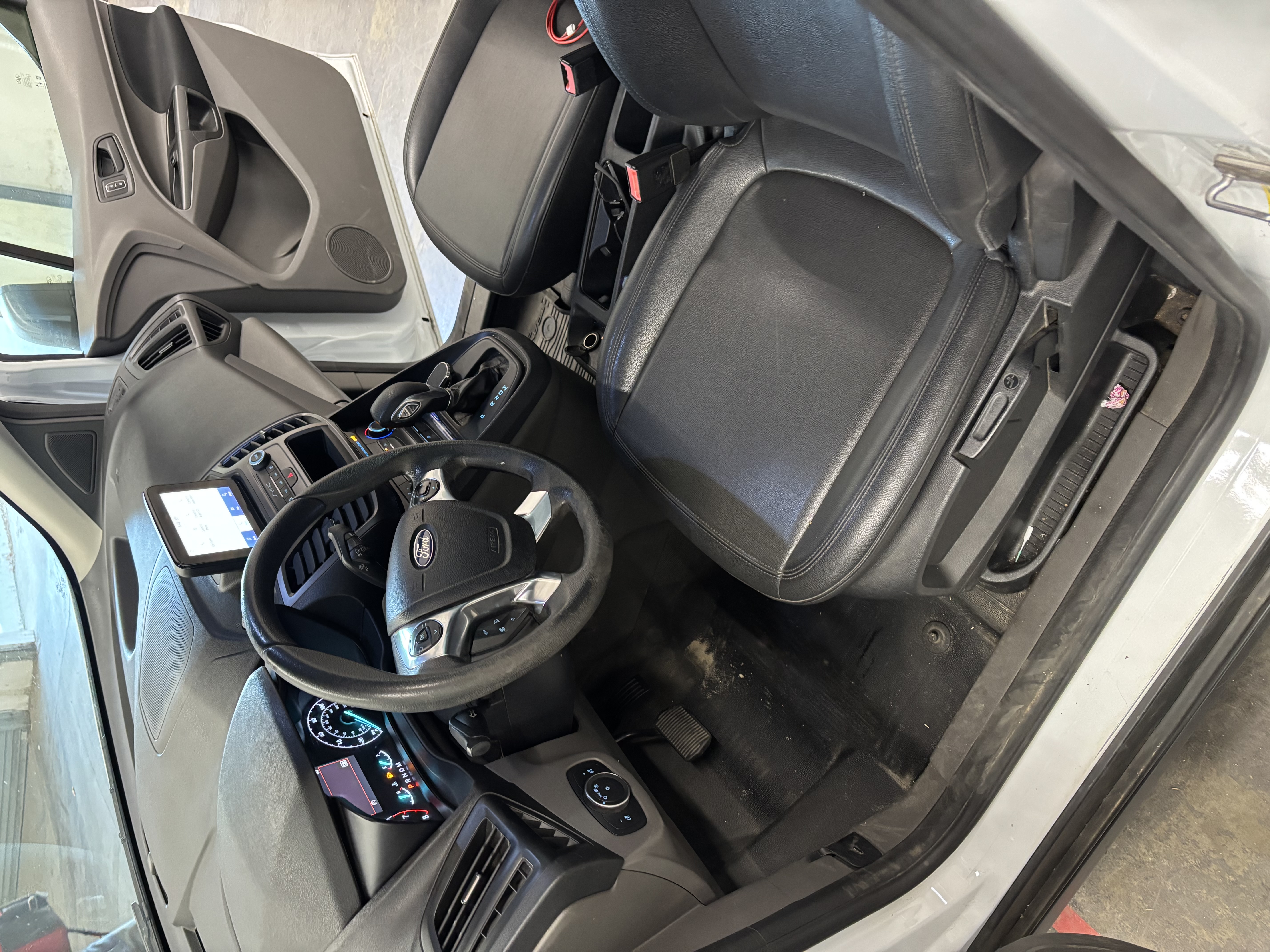 Used 2022 Ford Transit Connect XL FWD image 11