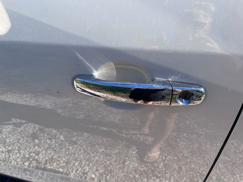 Used 2008 Buick Enclave CXL w/ Driver Confidence Package image 9