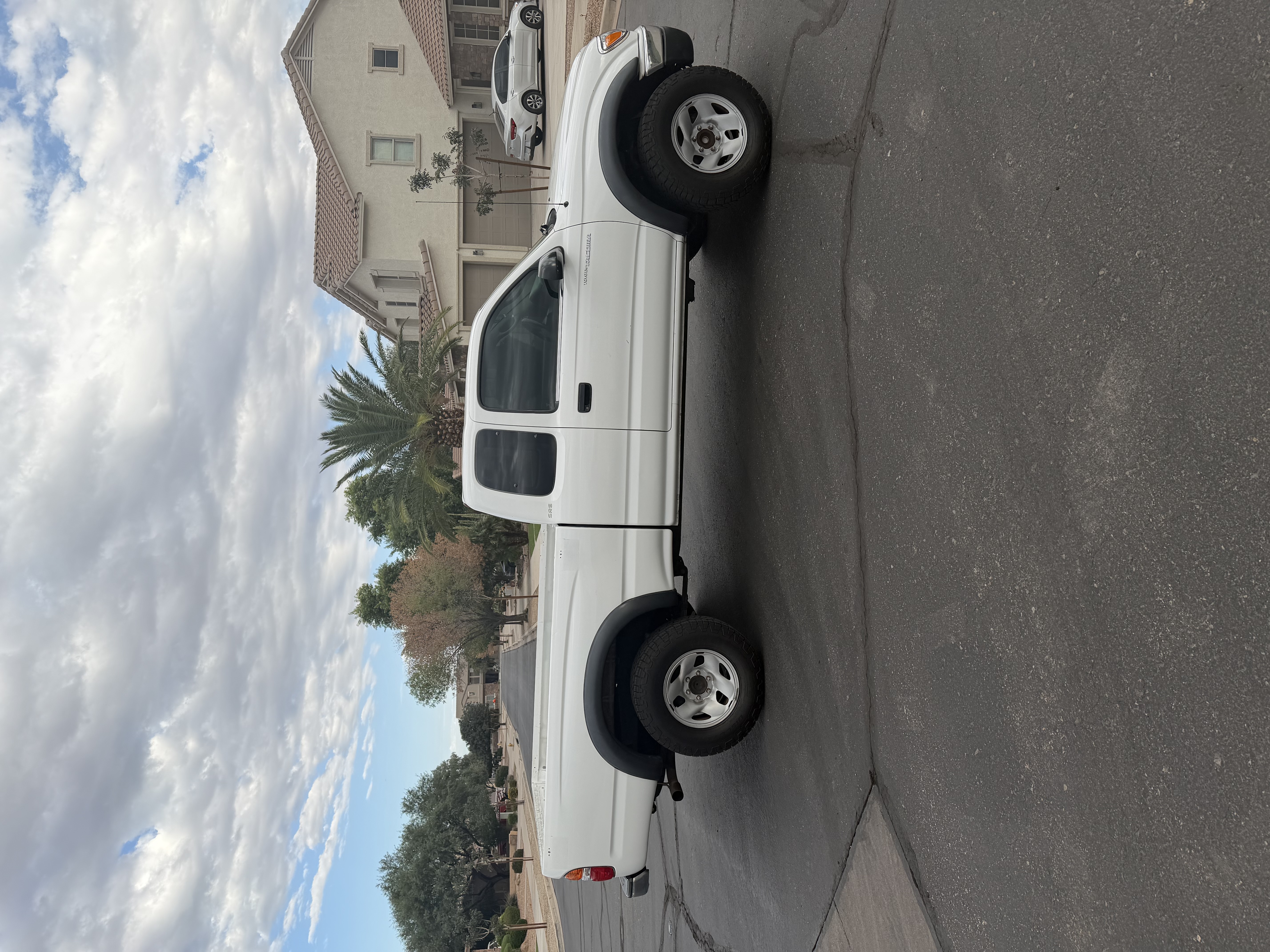 Used 2004 Toyota Tacoma PreRunner w/ SR5 Pkg RWD image 5