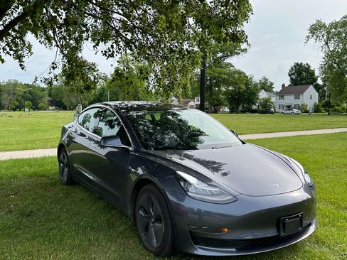 Used 2020 Tesla Model 3 AWD/4WD image 17