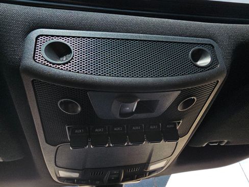 Used 2017 Ford F150 Raptor w/ Equipment Group 802A Luxury image 18