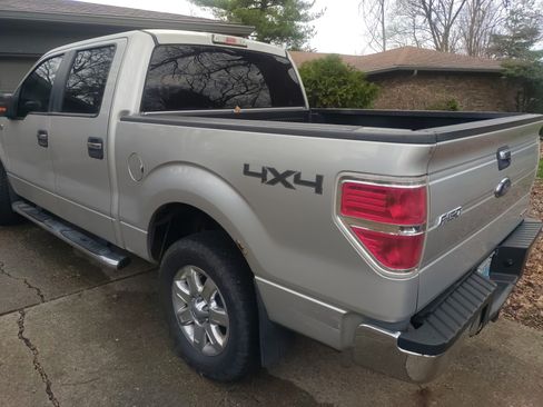 Used 2013 Ford F150 XLT w/ XLT Chrome Pkg image 4