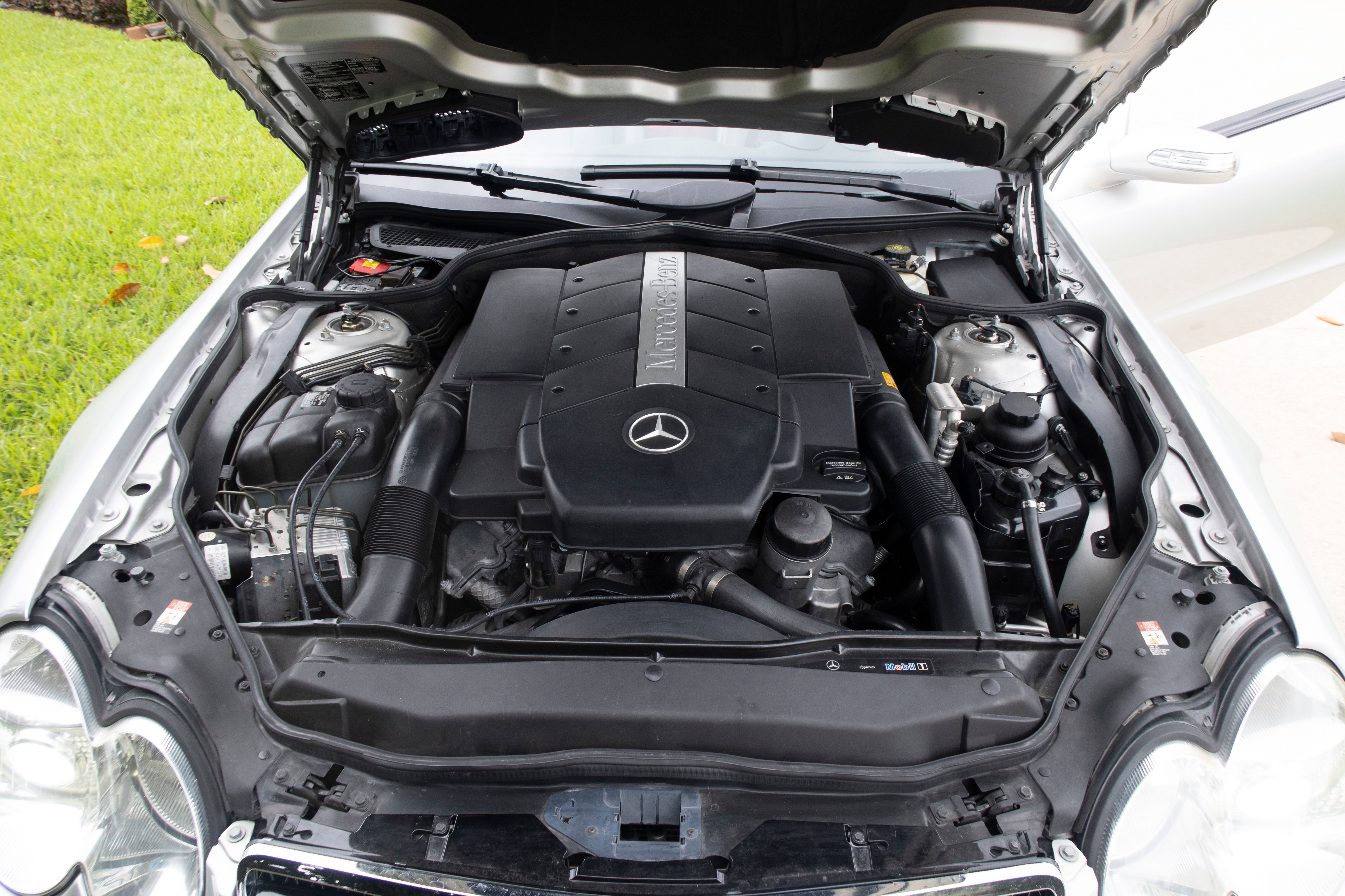 Used 2004 Mercedes-Benz SL 500 image 8