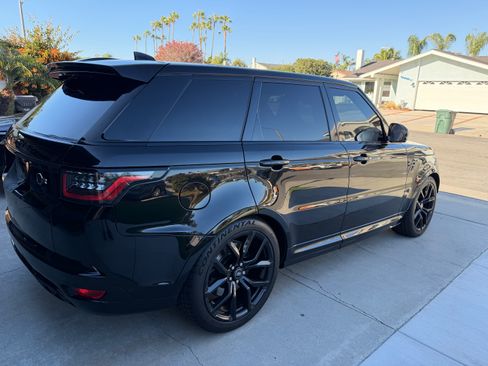 Used 2022 Land Rover Range Rover Sport SVR Carbon Edition AWD/4WD image 9