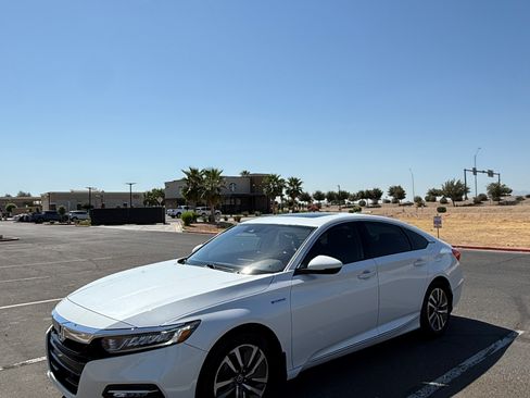 Used 2020 Honda Accord EX-L image 1