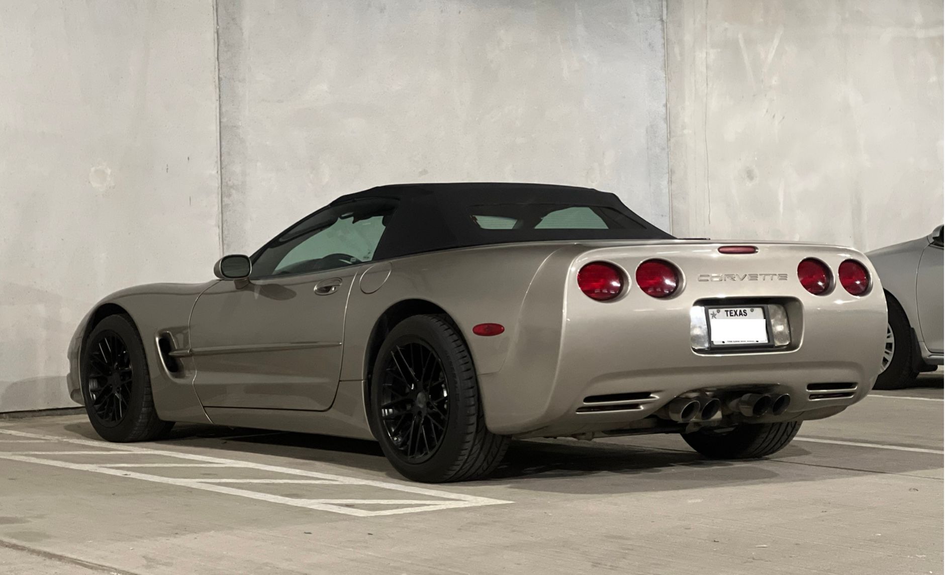 Used 2001 Chevrolet Corvette Convertible w/ Preferred Equipment Group2 RWD image 1