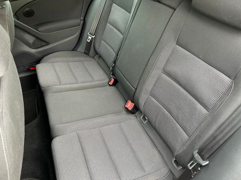 Used 2013 Volkswagen Golf 4-Door image 11