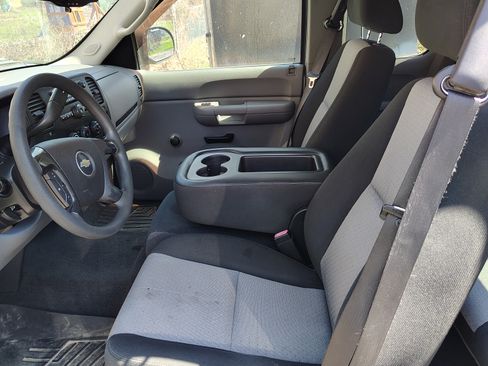 Used 2008 Chevrolet Silverado 1500 W/T w/ LS Package image 13