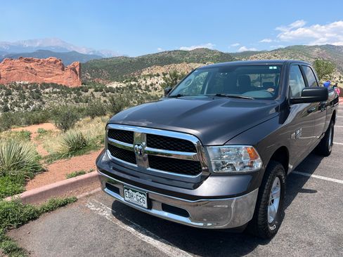 Used 2019 RAM 1500 Classic SLT AWD/4WD image 31