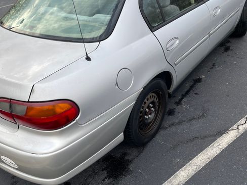 Used 2004 Chevrolet Malibu Classic image 4