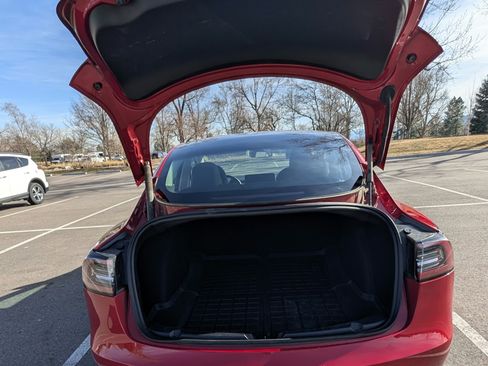 Used 2023 Tesla Model 3 Standard Range image 8